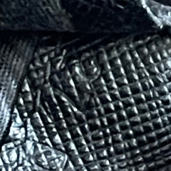 Prada mens bi-fold wallet black with box - Picture 8 of 12